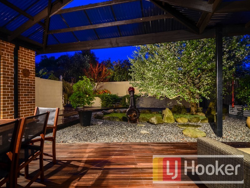 24 Melville Park Drive, Berwick VIC 3806