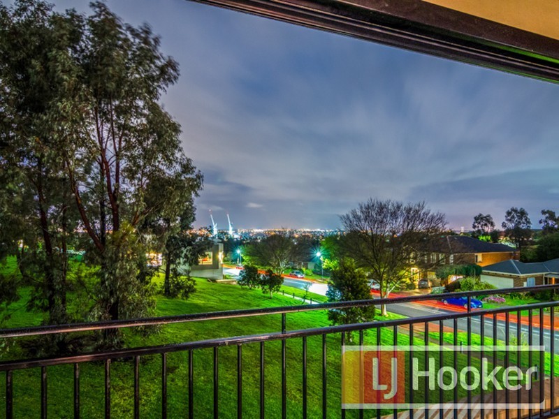 24 Melville Park Drive, Berwick VIC 3806