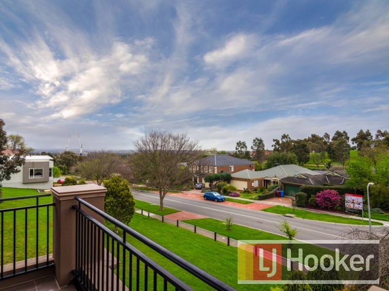 24 Melville Park Drive, Berwick VIC 3806