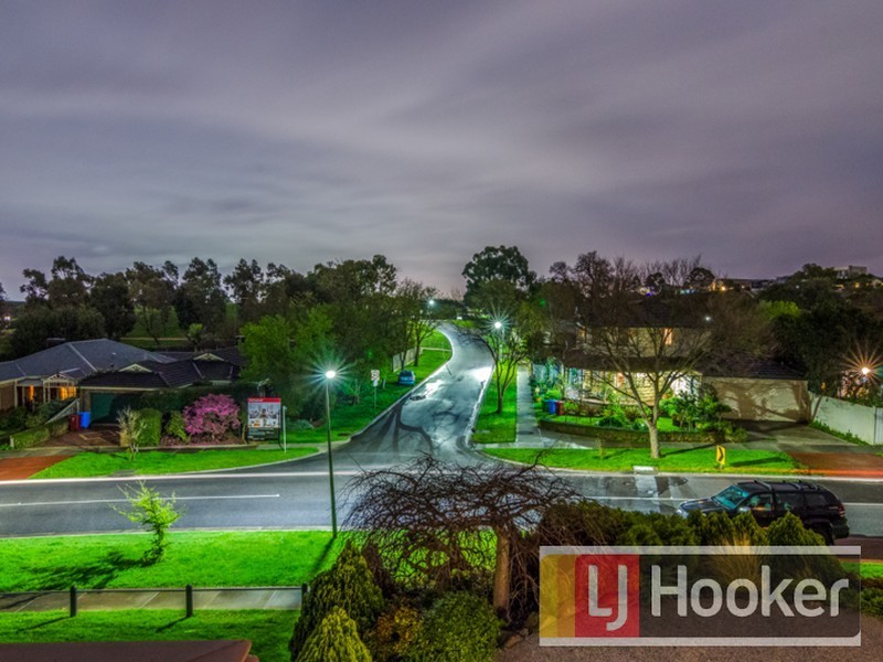 24 Melville Park Drive, Berwick VIC 3806