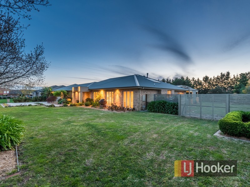 36-38 The Boulevard, Narre Warren South VIC 3805