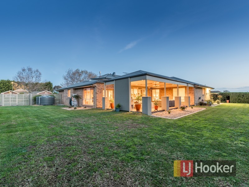 36-38 The Boulevard, Narre Warren South VIC 3805