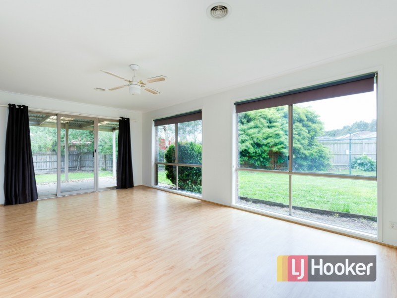 4 Hillman Court, Berwick VIC 3806
