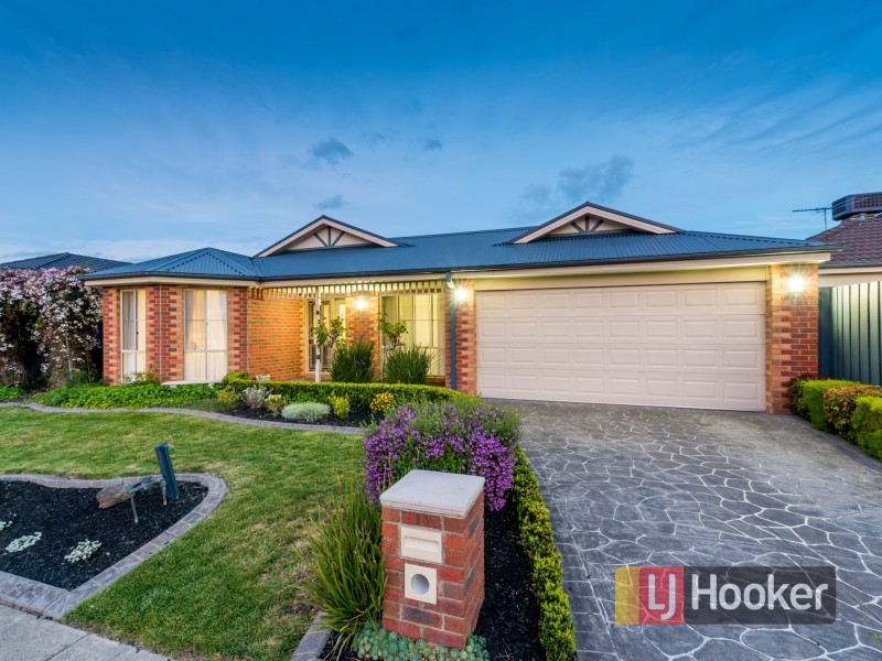 14 Orsino Place, Berwick VIC 3806