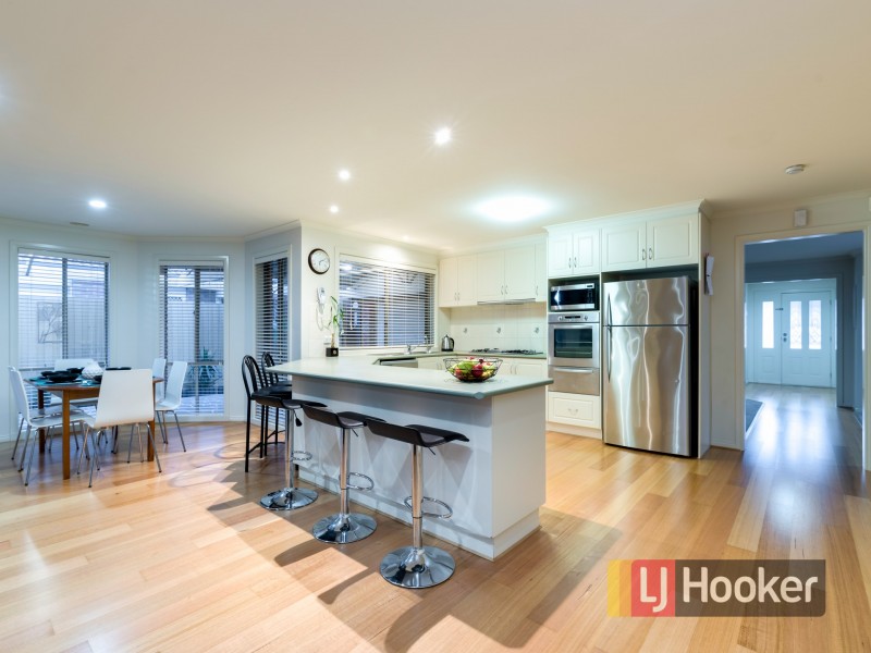 14 Orsino Place, Berwick VIC 3806