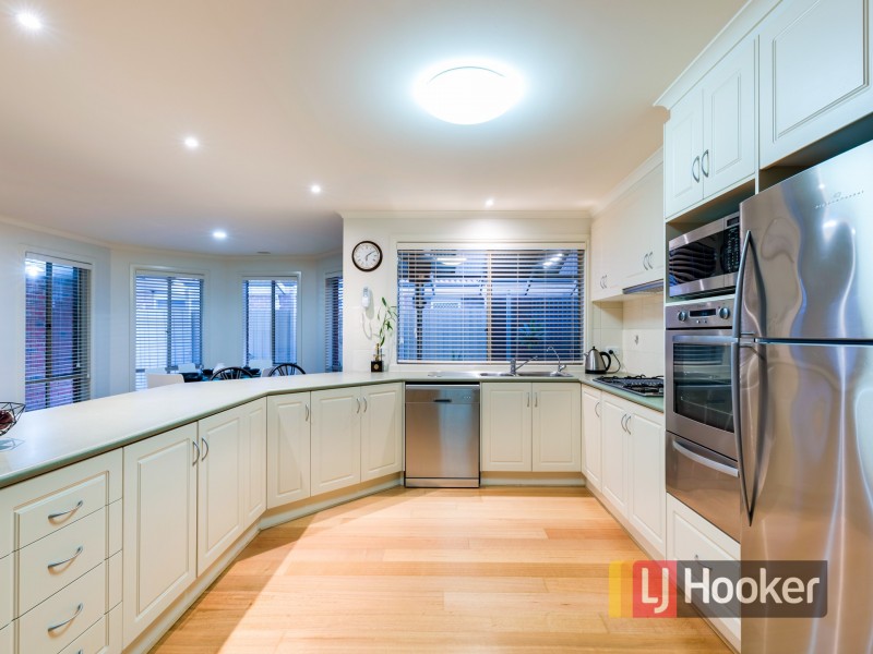 14 Orsino Place, Berwick VIC 3806