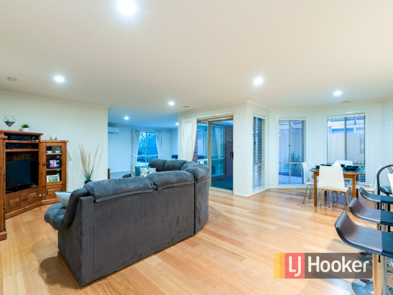 14 Orsino Place, Berwick VIC 3806