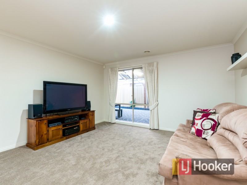 14 Orsino Place, Berwick VIC 3806