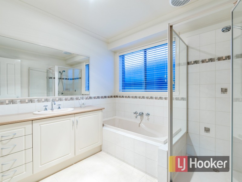 14 Orsino Place, Berwick VIC 3806