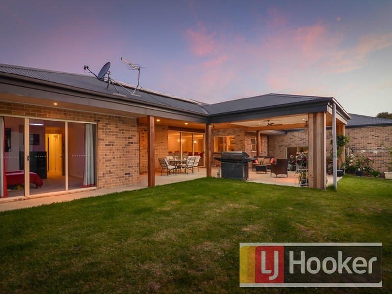 53 Timberside Drive, Beaconsfield VIC 3807