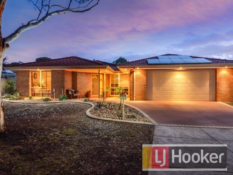 9 Wirrabarra Place, Berwick VIC 3806