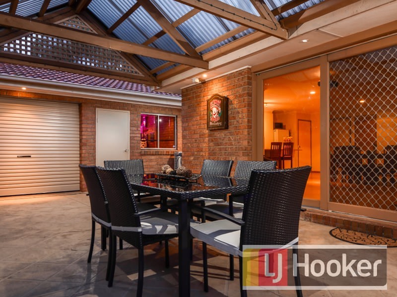 9 Wirrabarra Place, Berwick VIC 3806