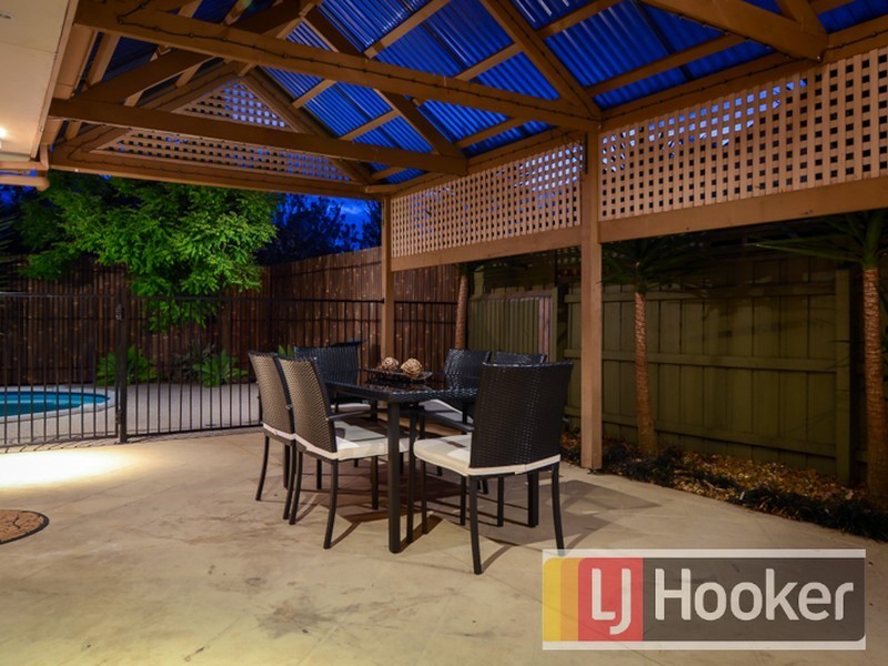 9 Wirrabarra Place, Berwick VIC 3806