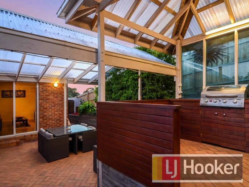 10 Outlook Drive, Berwick VIC 3806