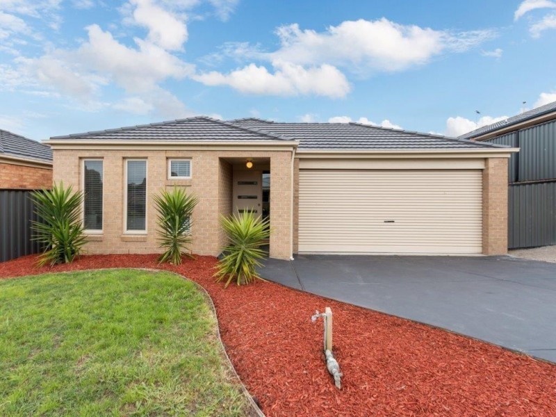 7 Huron Parkway, Pakenham VIC 3810