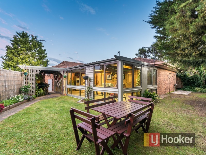 35 Adam Avenue, Hallam VIC 3803
