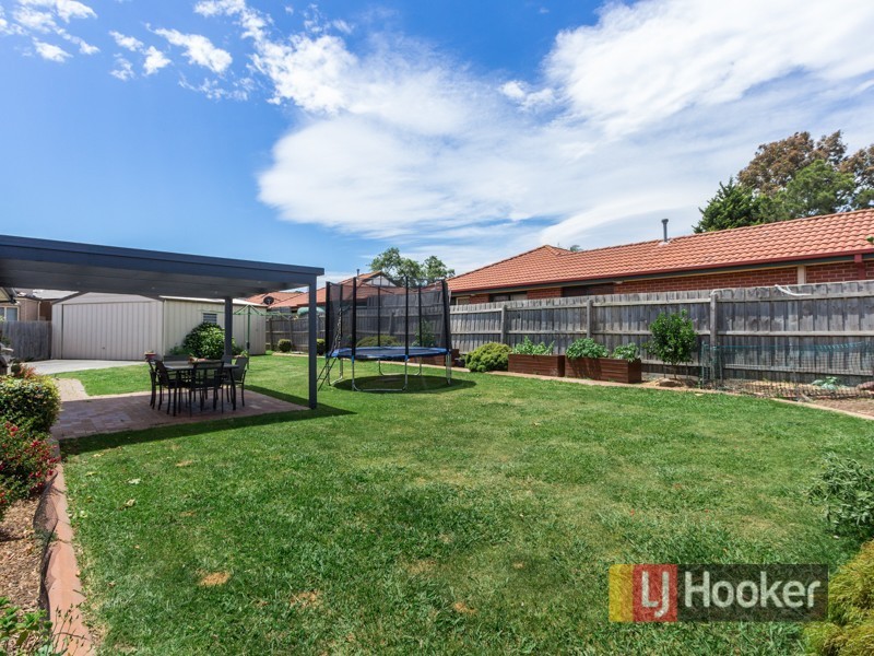 5 Daniher Close, Berwick VIC 3806
