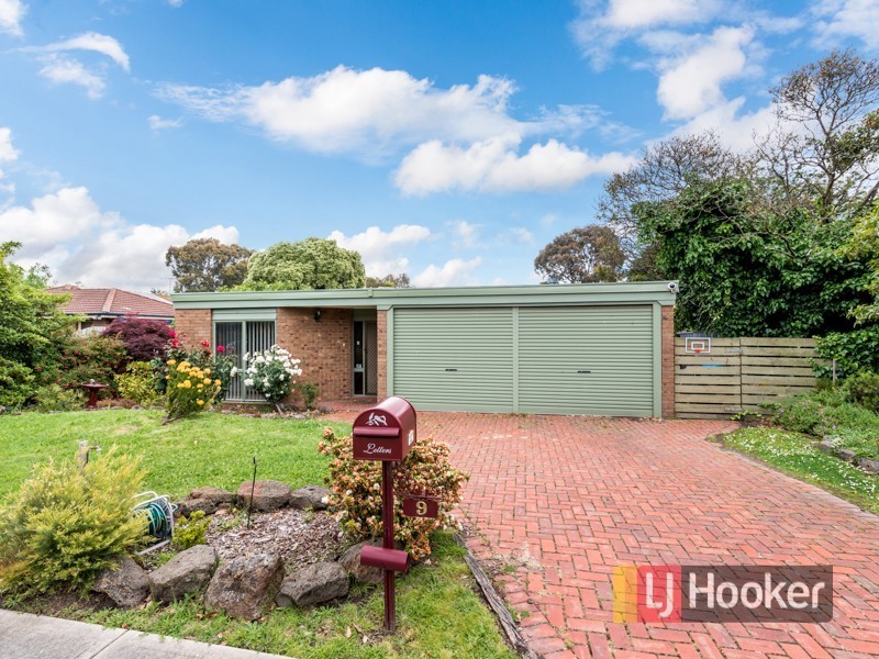 9 Broxburn Court, Berwick VIC 3806