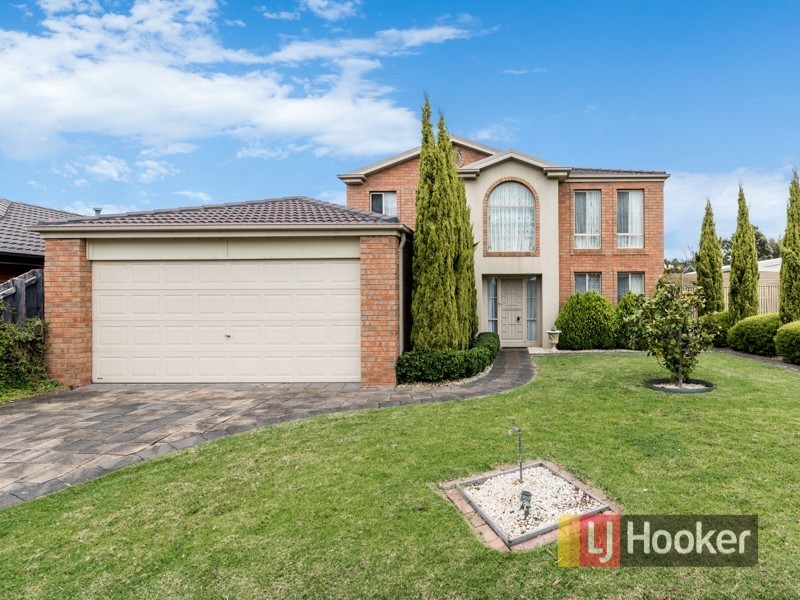166 Sweeney Drive, Narre Warren VIC 3805