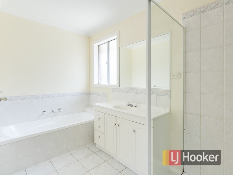 21B Murdoch Avenue, Narre Warren VIC 3805