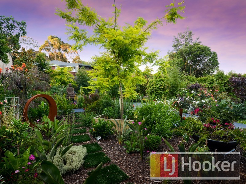 12 Shute Avenue, Berwick VIC 3806