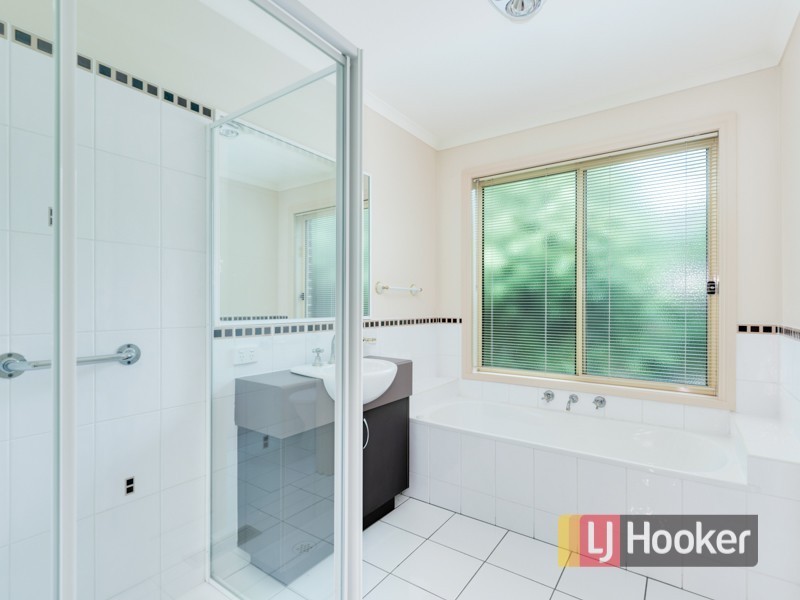 7 Lisson Court, Berwick VIC 3806