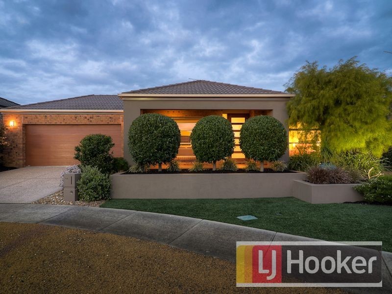 14 Honey Court, Berwick VIC 3806