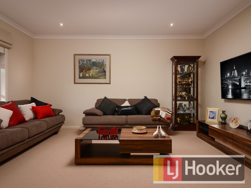 14 Honey Court, Berwick VIC 3806