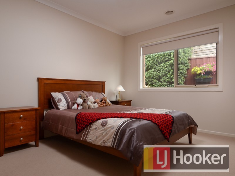 14 Honey Court, Berwick VIC 3806