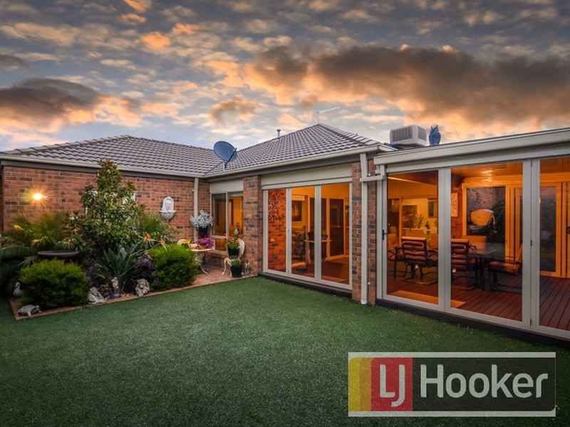 14 Honey Court, Berwick VIC 3806
