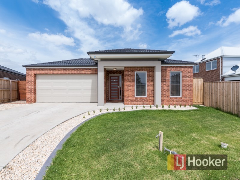 39 Marija Crescent, Berwick VIC 3806