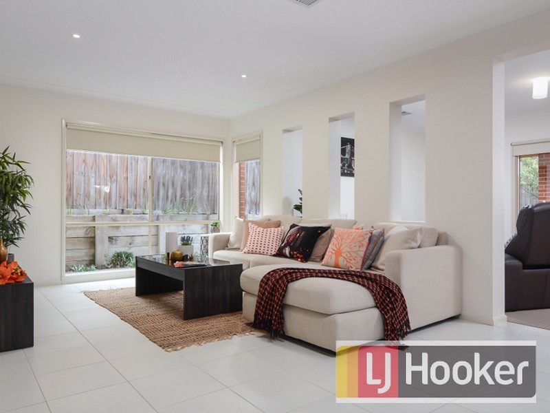 4 Lincoln Avenue, Berwick VIC 3806