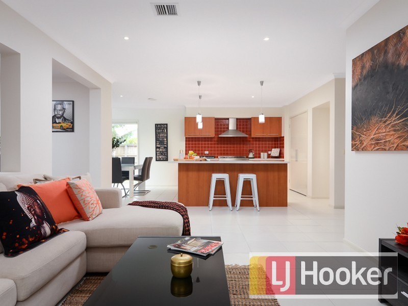 4 Lincoln Avenue, Berwick VIC 3806