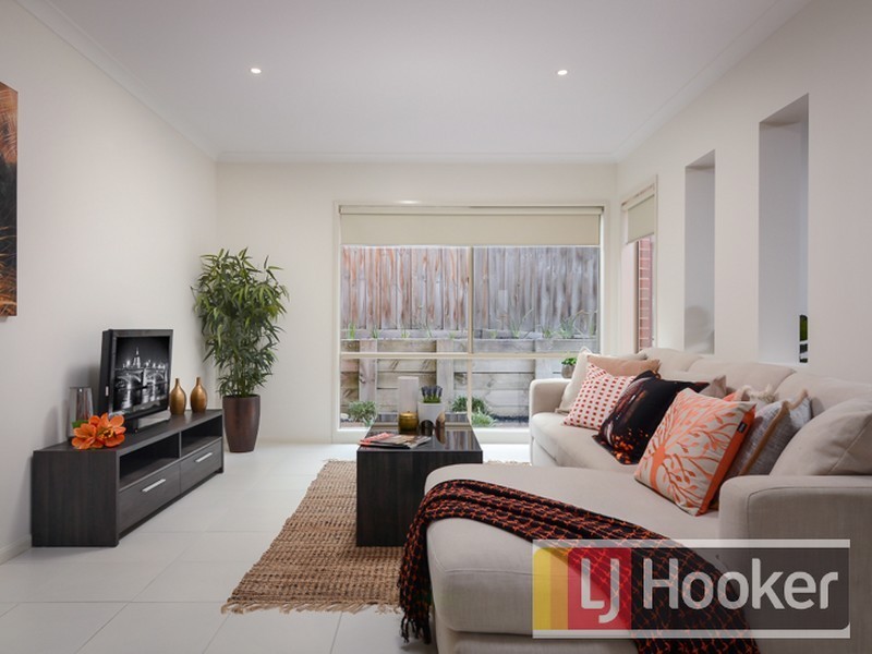 4 Lincoln Avenue, Berwick VIC 3806