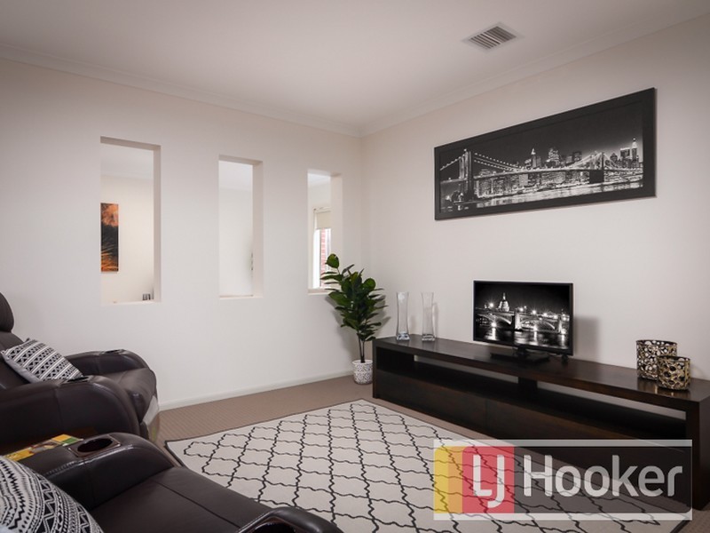 4 Lincoln Avenue, Berwick VIC 3806