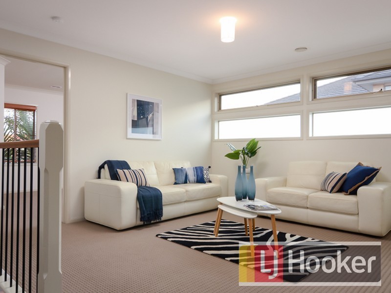 4 Lincoln Avenue, Berwick VIC 3806