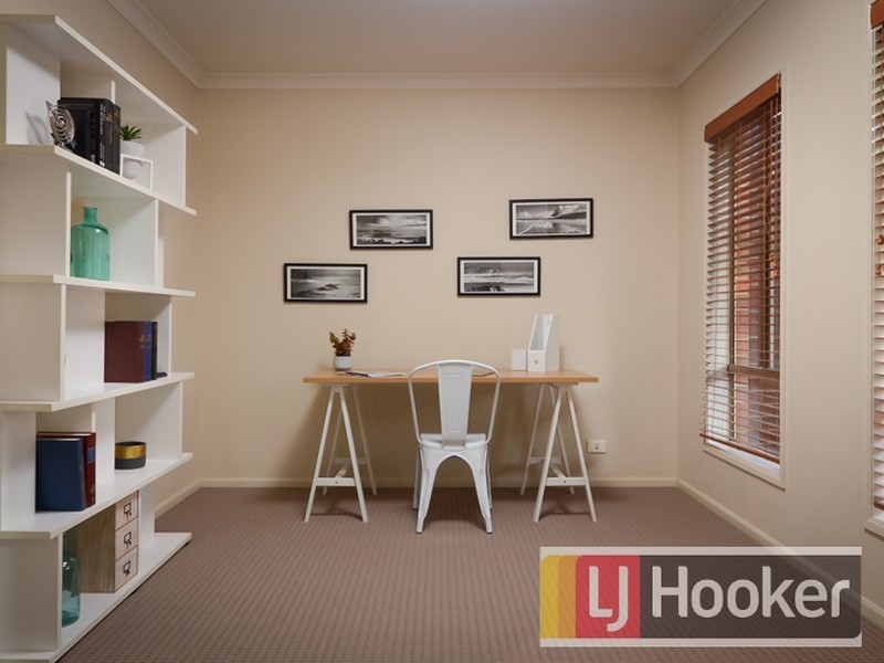 4 Lincoln Avenue, Berwick VIC 3806