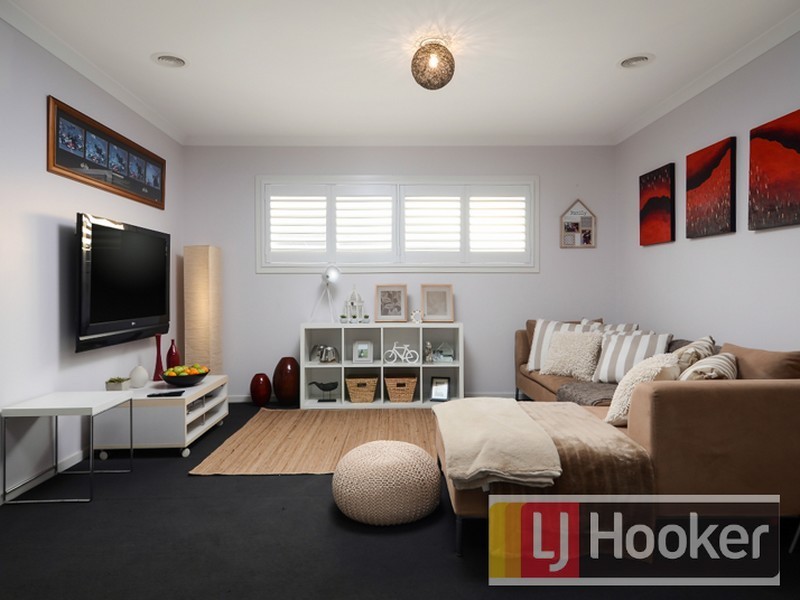 10 Norris Grove, Berwick VIC 3806