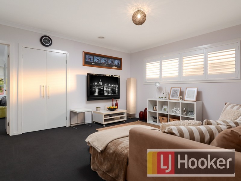 10 Norris Grove, Berwick VIC 3806