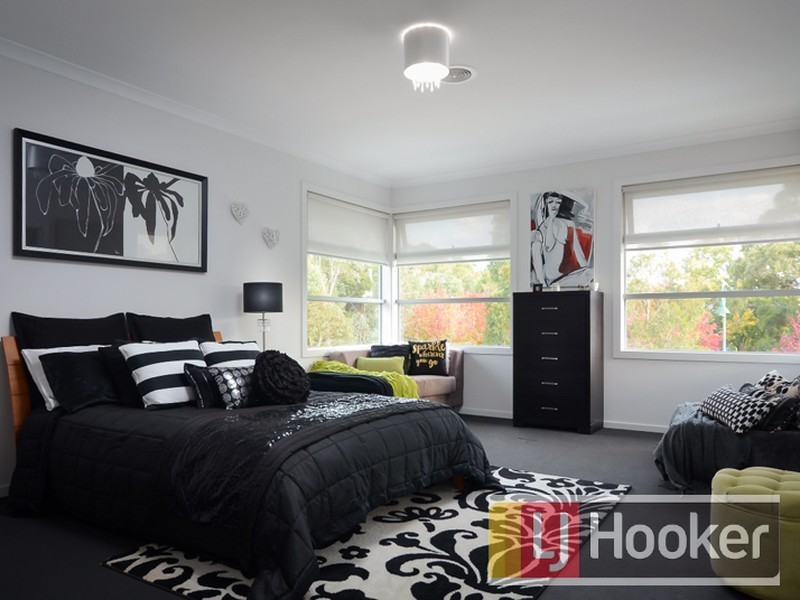 10 Norris Grove, Berwick VIC 3806