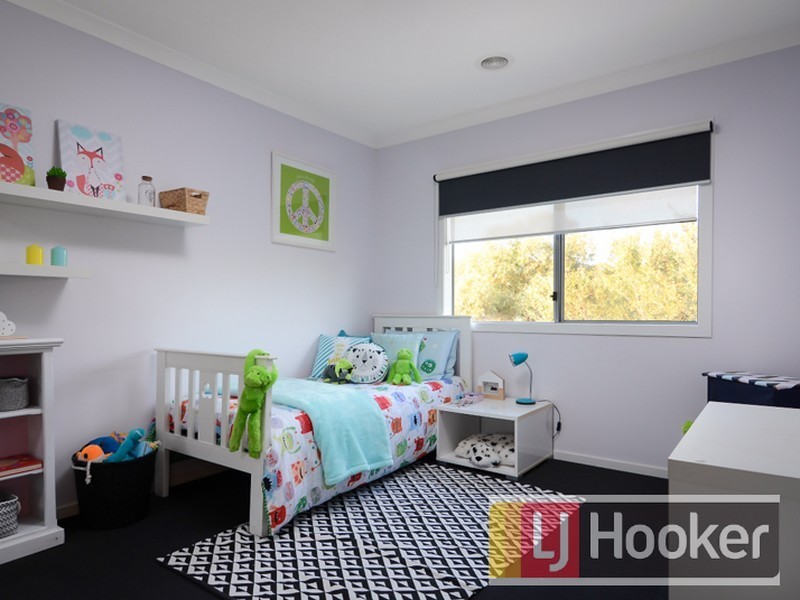 10 Norris Grove, Berwick VIC 3806