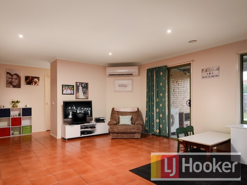 8 Tantallon Boulevard, Beaconsfield VIC 3807