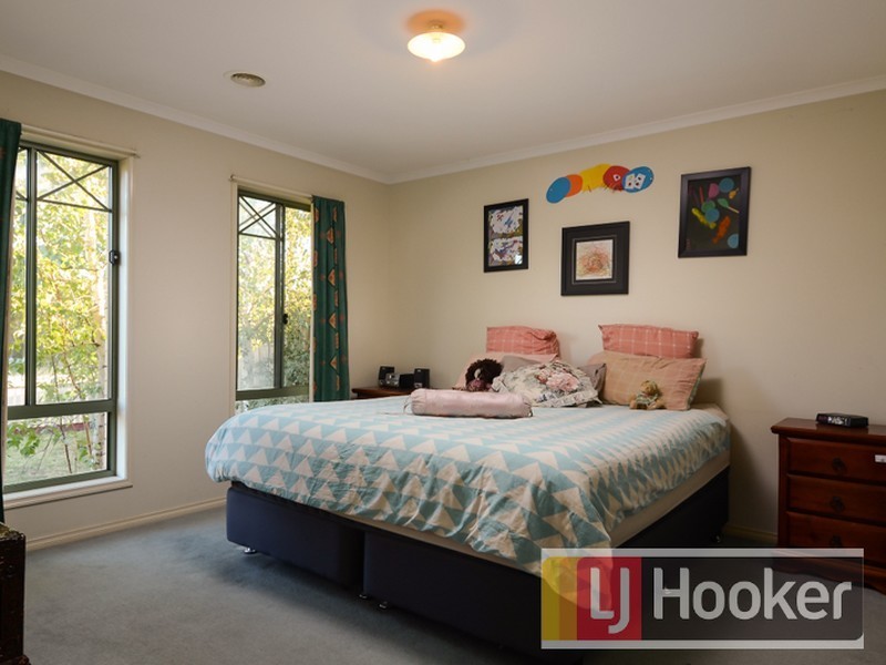 8 Tantallon Boulevard, Beaconsfield VIC 3807