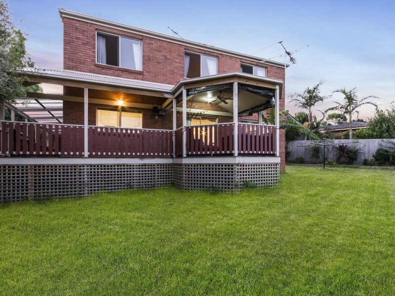 7 Heard Close, Berwick VIC 3806
