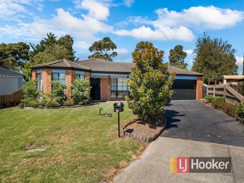16 Julia Court, Cranbourne North VIC 3977