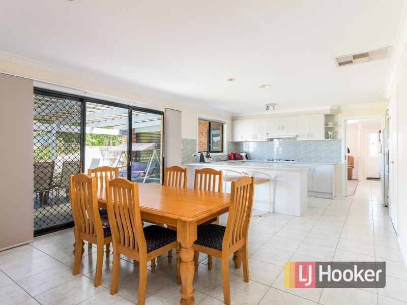 16 Julia Court, Cranbourne North VIC 3977