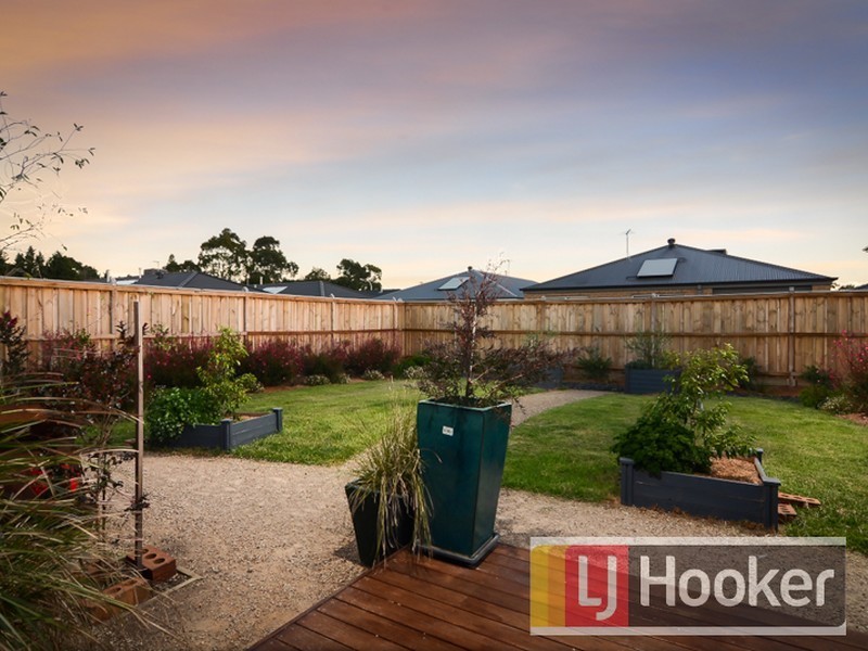 5 Rimple Way, Beaconsfield VIC 3807