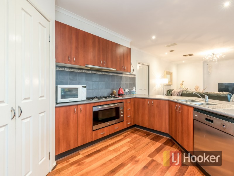 23 Riviera Drive, Berwick VIC 3806