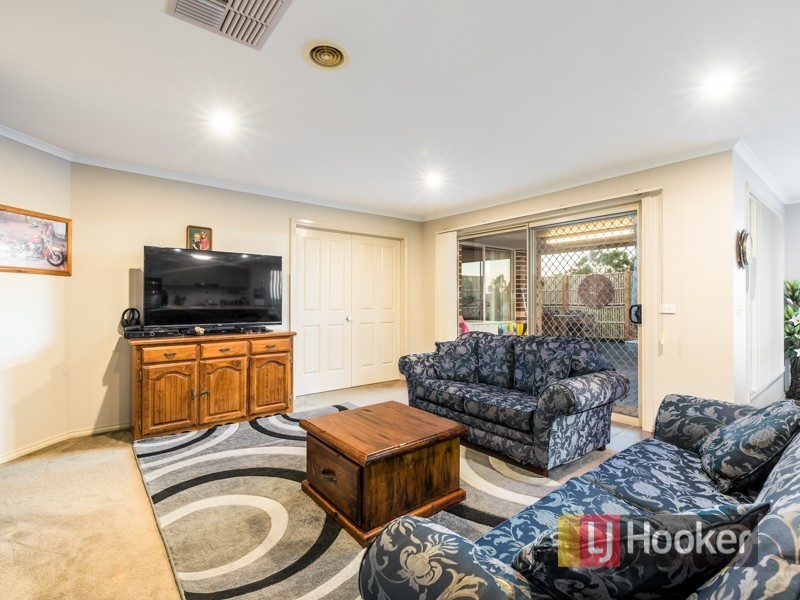 21 Daventry Court, Berwick VIC 3806
