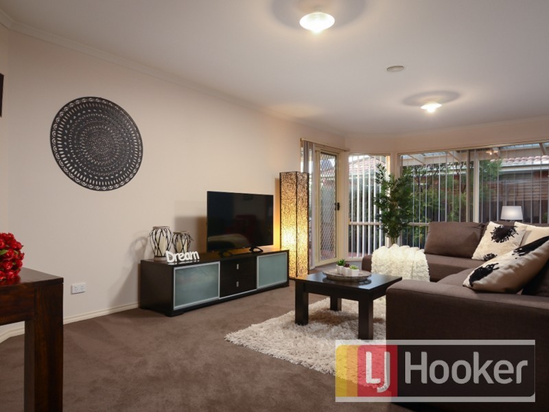 25 Bounty Way, Berwick VIC 3806